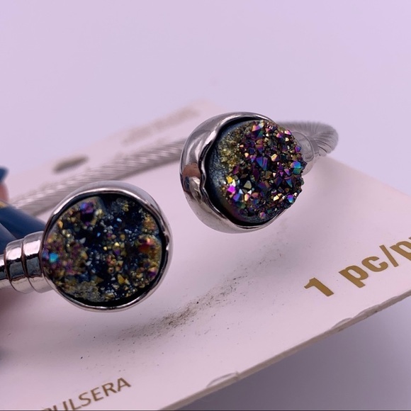 Genuine Stone Silver Toned Cuff Bracelet - Picture 2 of 7